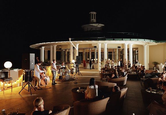 Встречаем бархатную осень под звуки джаза